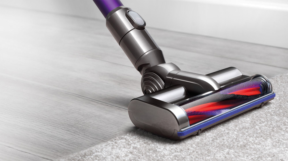 Dyson Dc62 Cordless Vacuum Cleaner Sucks Up As Much Dust As Even A Corded Vacuum Lb Dyson Com